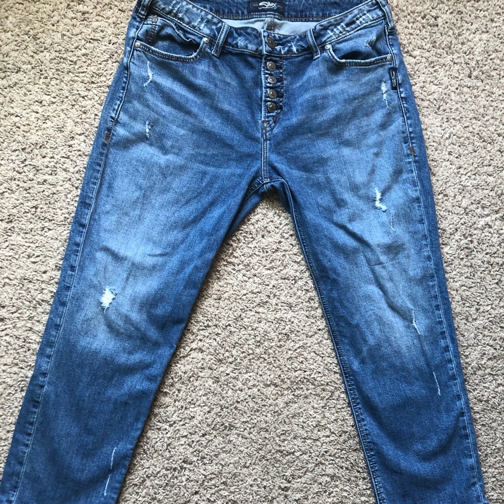 Silver Avery crop